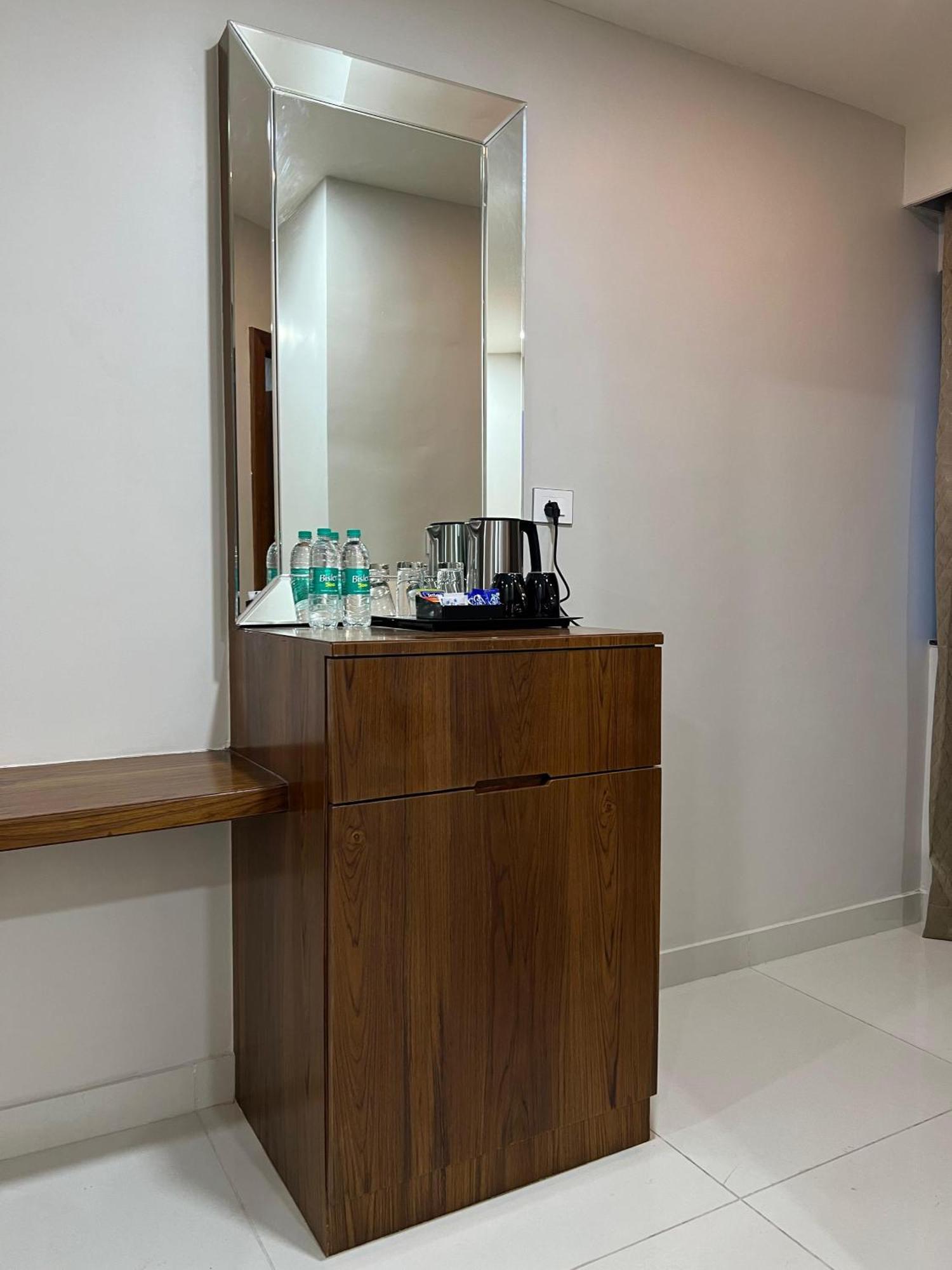 Hotel Pasupala Inn أنانتابور المظهر الخارجي الصورة